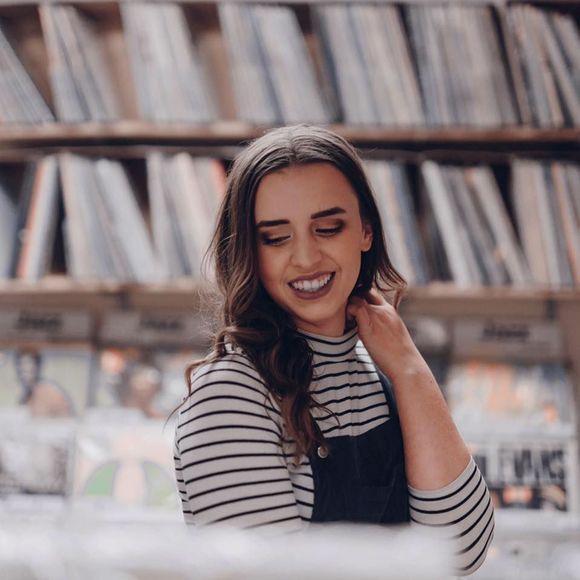 Meet your Posher, Abby - Picture 1 of 1